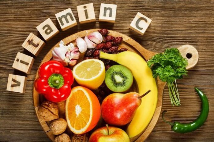 thoát vị đĩa đêm nên bổ sung thực phẩm chứa Vitamin C